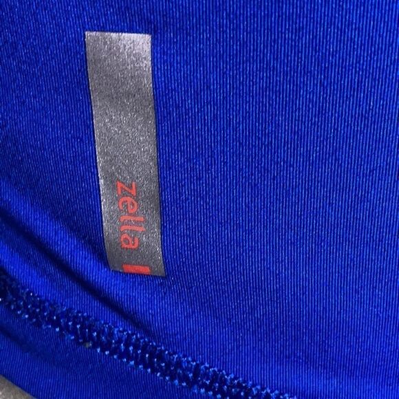 Zella Sweater Woman’s Size XS - Picture 7 of 8